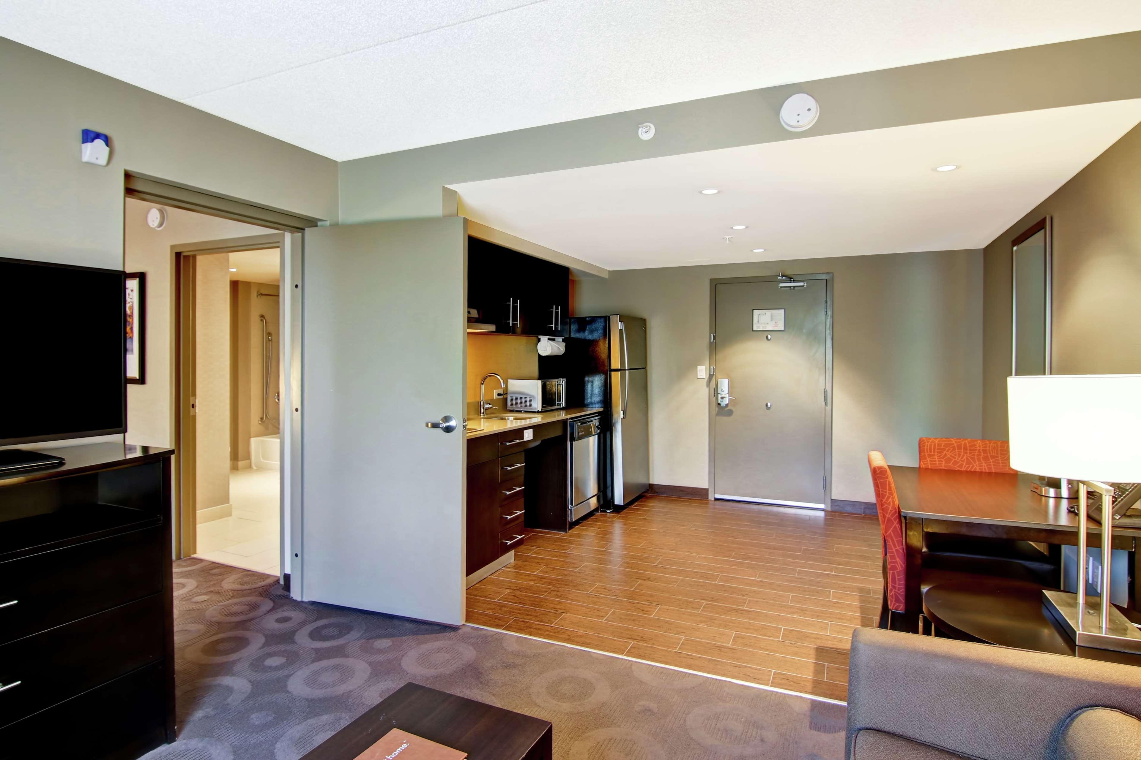 Homewood Suites By Hilton Toronto-Ajax Exterior photo